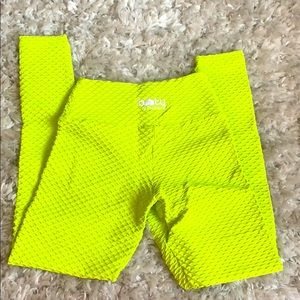 Booty by Brabants Crocos in Limao